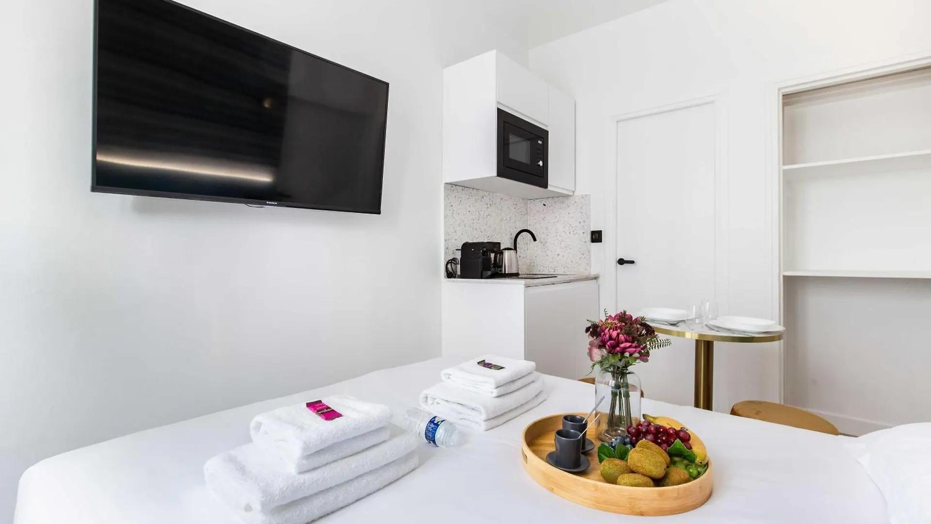 Apartment Comfortable Studio - 2P - Sentier Paris France